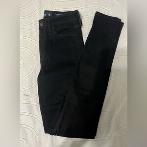 NWOT Hollister Black Skinny Jeans